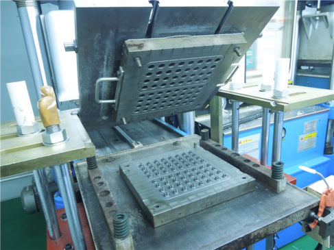 <a href='http://www.vippeijian.com/Helps/dgongshidiboguijiaozh.html' class='keys' title='點(diǎn)擊查看關(guān)于硅膠制品廠家的相關(guān)信息' target='_blank'>硅膠制品廠家</a>