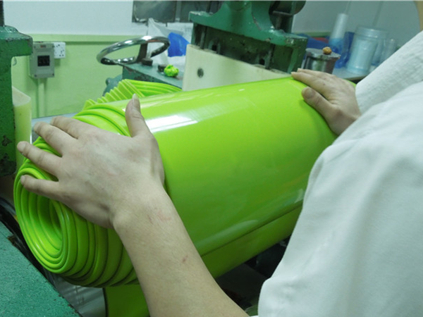 <a href='http://www.vippeijian.com/Helps/dgongshidiboguijiaozh.html' class='keys' title='點擊查看關(guān)于硅膠制品廠家的相關(guān)信息' target='_blank'>硅膠制品廠家</a> 硅膠制品廠家