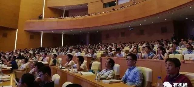 <a href='http://www.vippeijian.com/Products/zhonghaojianzhenqiu.html' class='keys' title='點擊查看關(guān)于硅膠制品的相關(guān)信息' target='_blank'>硅膠制品</a> 硅膠制品